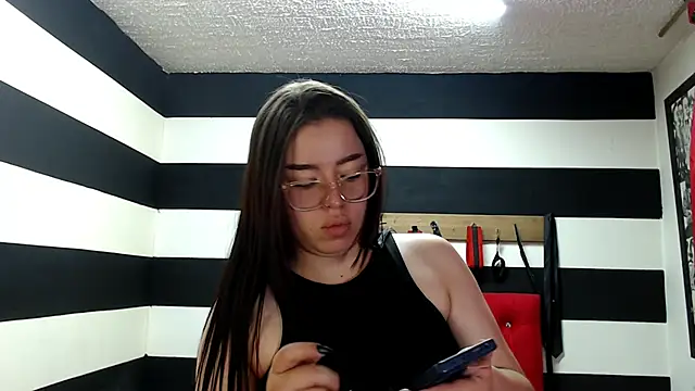 Marian Ran online show from 02-20-25, 03:01