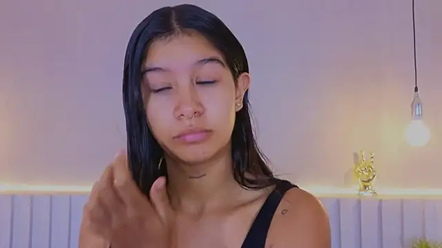 Aida moreno online show from 10-28-25, 11:25