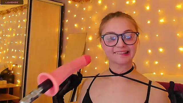 Snapshot of May_Flower chatting on 01-11-25, 04:36 May Flower online show from 01-11-25, 04:36