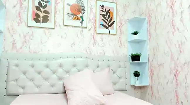 VICTORIA HOUSTON online show from 01-22-25, 09:35