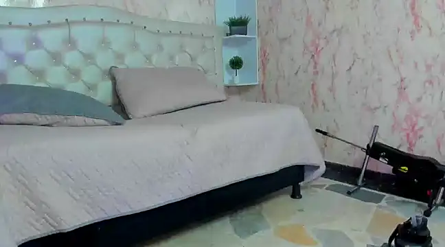 VICTORIA HOUSTON online show from 03-10-25, 11:06