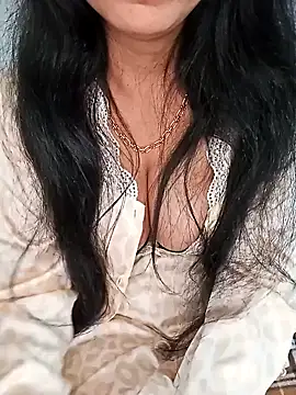 Snapshot of Liyan- chatting on 12-30-24, 12:32 Liyan- online show from 12-30-24, 12:32