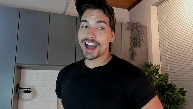 Ian Daviz online show from 03-17-25, 02:08