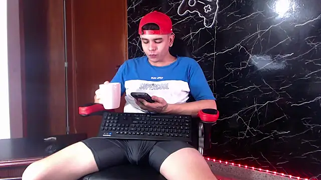 Snapshot of maty_hardx chatting on 01-29-25, 11:51 maty hardx online show from 01-29-25, 11:51