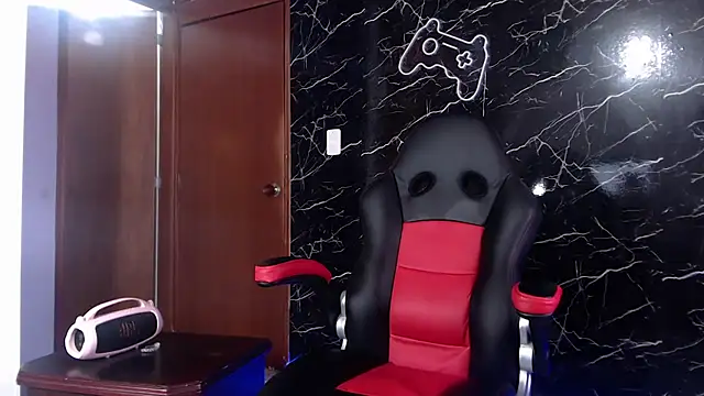 Snapshot of maty_hardx chatting on 02-07-25, 01:43 maty hardx online show from 02-07-25, 01:43