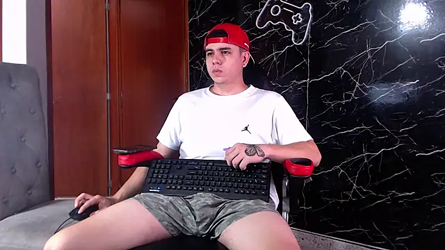 Snapshot of maty_hardx chatting on 03-21-25, 06:40 maty hardx online show from 03-21-25, 06:40