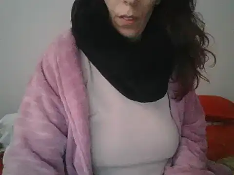 hairygirl80 online show from 12-10-24, 02:39