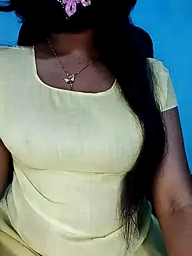Snapshot of Sadika- chatting on 12-28-24, 03:04 Sadika- online show from 12-28-24, 03:04