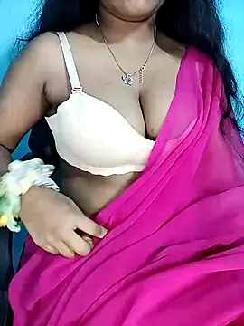 Snapshot of Sadika- chatting on 01-08-25, 08:29 Sadika- online show from 01-08-25, 08:29