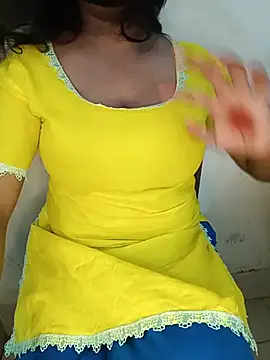Snapshot of Sadika- chatting on 06-19-26, 05:17 Sadika- online show from 06-19-26, 05:17