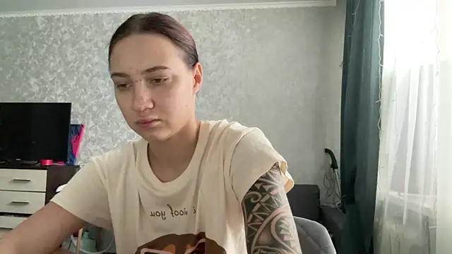 AnneBall online show from 12-23-24, 08:44