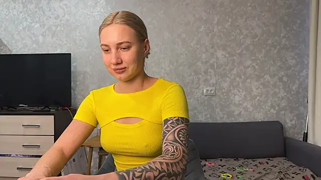 AnneBall online show from 03-04-25, 02:21