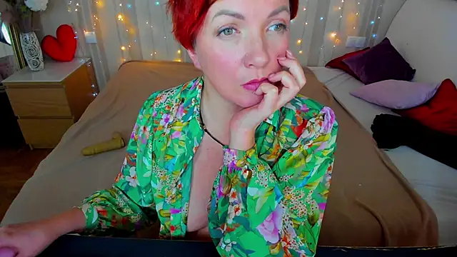 Snapshot of Katherine_Fox chatting on 03-08-25, 02:08 Katherine Fox online show from 03-08-25, 02:08