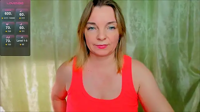 Snapshot of Regina__blue chatting on 02-19-25, 07:38 Regina blue online show from 02-19-25, 07:38