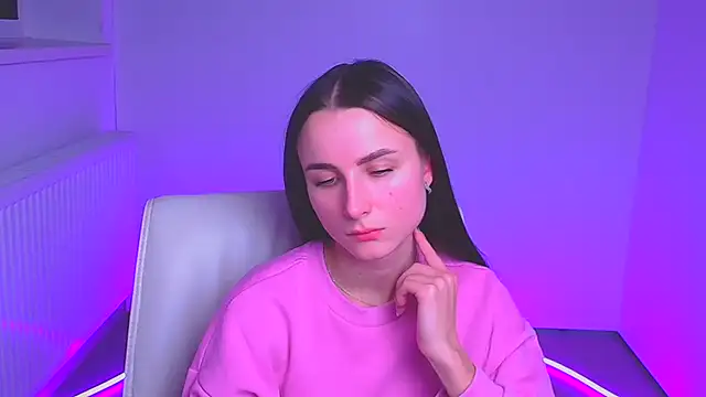 Eva Janee online show from 12-16-24, 03:32