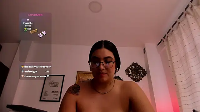 VeronicaGilss online show from 06-20-26, 05:38