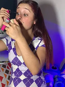 Snapshot of hannaa_brown chatting on 01-06-25, 01:42 hannaa brown online show from 01-06-25, 01:42