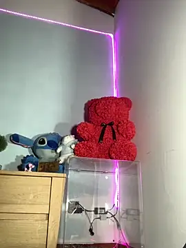 Snapshot of hannaa_brown chatting on 03-09-25, 01:56 hannaa brown online show from 03-09-25, 01:56