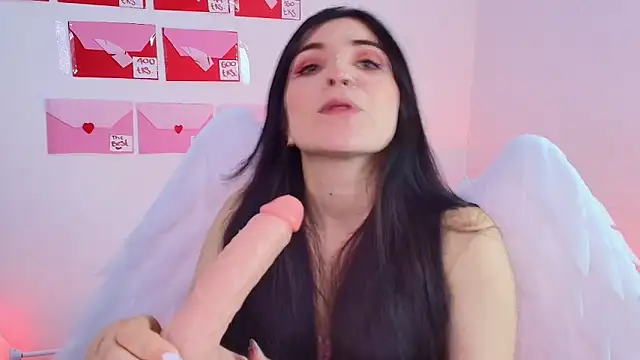 Snapshot of Amara_vega chatting on 02-15-25, 12:33 Amara vega online show from 02-15-25, 12:33