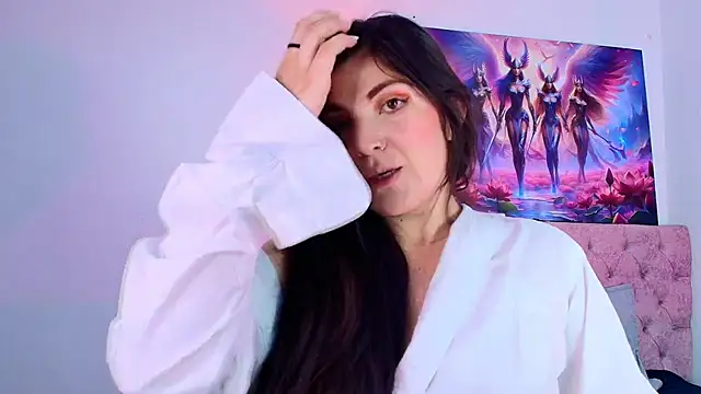 Snapshot of Amara_vega chatting on 02-18-25, 11:33 Amara vega online show from 02-18-25, 11:33