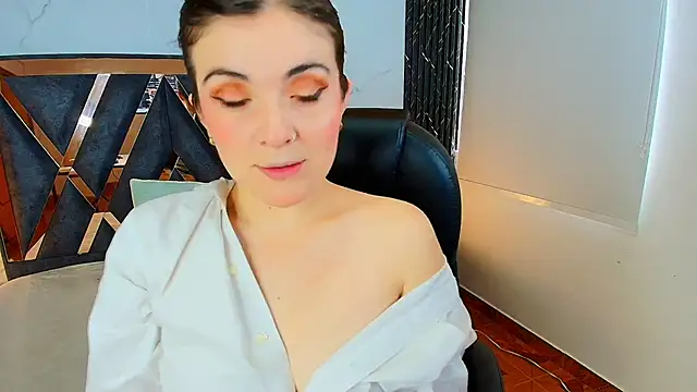 Amara vega online show from 10-28-25, 12:30