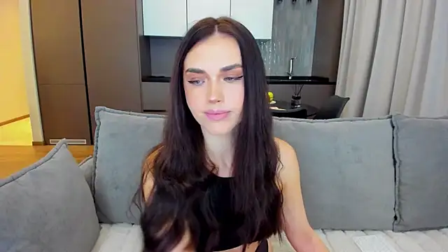 Snapshot of sexyangeloux chatting on 12-18-24, 06:14 sexyangeloux online show from 12-18-24, 06:14