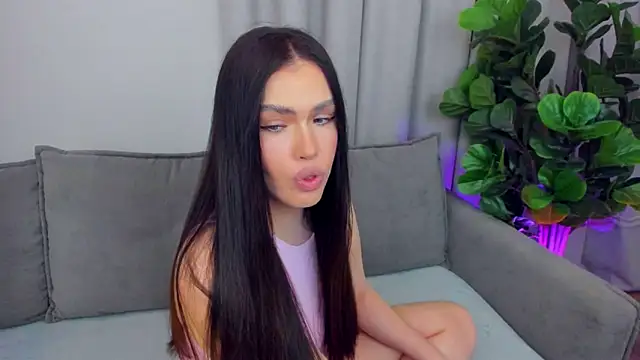 Snapshot of sexyangeloux chatting on 05-02-26, 09:20 sexyangeloux online show from 05-02-26, 09:20