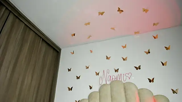 Snapshot of NaomiAsha chatting on 10-11-25, 11:36 NaomiAsha online show from 10-11-25, 11:36