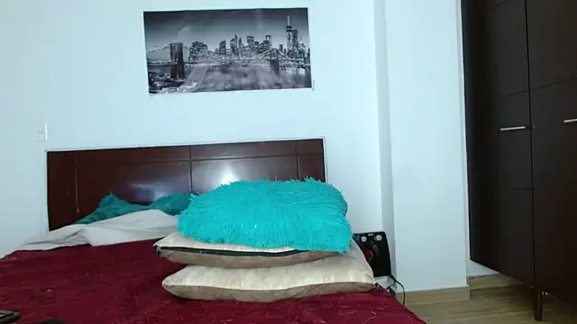 chicafitcaliente online show from 11-19-25, 12:10