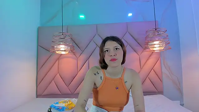 Snapshot of AngelaaCute_ chatting on 01-17-25, 12:42 AngelaaCute online show from 01-17-25, 12:42