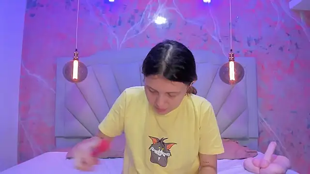 Snapshot of AngelaaCute_ chatting on 01-30-25, 12:27 AngelaaCute online show from 01-30-25, 12:27