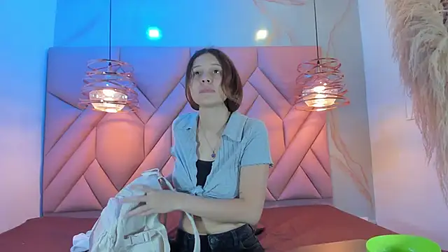 Snapshot of AngelaaCute_ chatting on 02-09-25, 12:52 AngelaaCute online show from 02-09-25, 12:52