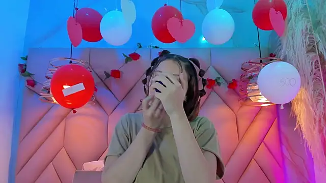 Snapshot of AngelaaCute_ chatting on 02-18-25, 12:28 AngelaaCute online show from 02-18-25, 12:28