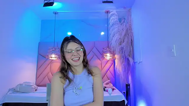 Snapshot of AngelaaCute_ chatting on 02-26-25, 03:19 AngelaaCute online show from 02-26-25, 03:19