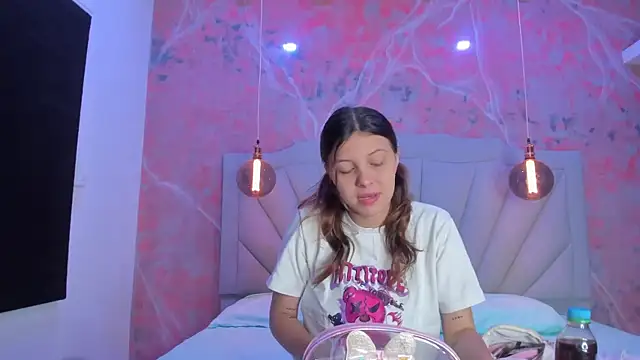 Snapshot of AngelaaCute_ chatting on 02-27-25, 12:23 AngelaaCute online show from 02-27-25, 12:23