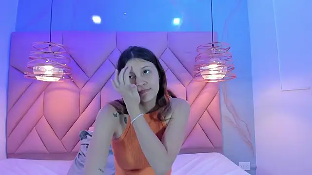 Snapshot of AngelaaCute_ chatting on 03-12-25, 12:26 AngelaaCute online show from 03-12-25, 12:26