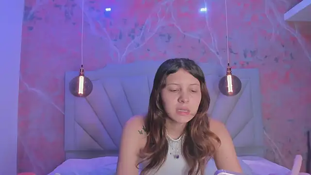 Snapshot of AngelaaCute_ chatting on 03-20-25, 12:11 AngelaaCute online show from 03-20-25, 12:11