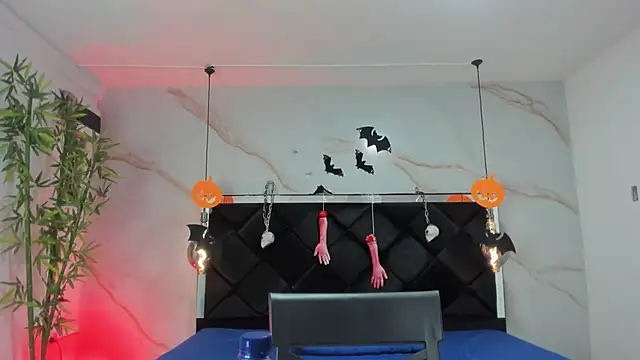 Snapshot of AngelaaCute_ chatting on 10-29-25, 12:07 AngelaaCute online show from 10-29-25, 12:07