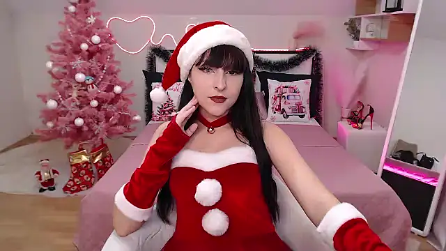 Snapshot of ElsaNeal chatting on 12-20-24, 06:13 ElsaNeal online show from 12-20-24, 06:13