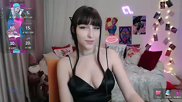 Snapshot of ElsaNeal chatting on 01-09-25, 06:04 ElsaNeal online show from 01-09-25, 06:04