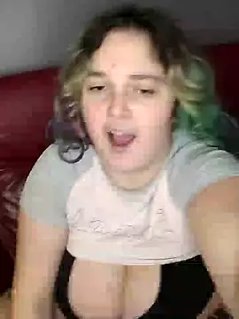 Snapshot of LadyRochester chatting on 01-08-25, 03:50 LadyRochester online show from 01-08-25, 03:50