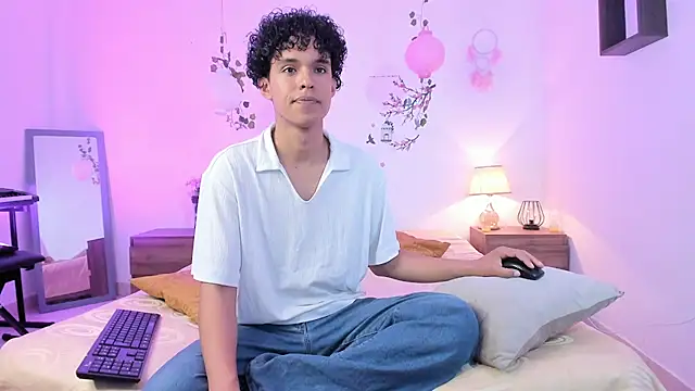nickolas moon online show from 07-19-26, 06:00