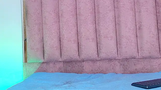 anisha x online show from 09-10-25, 07:25