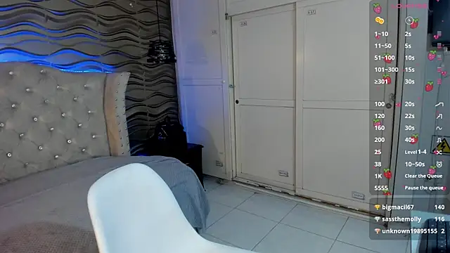 meraki fraise online show from 01-25-25, 01:32