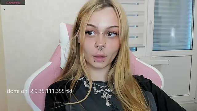 Snapshot of shy_melony chatting on 05-15-26, 12:23 shy melony online show from 05-15-26, 12:23