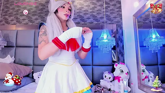 Snapshot of Palmer-Foster chatting on 12-18-25, 09:43 Palmer-Foster online show from 12-18-25, 09:43