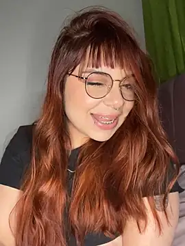 Snapshot of NatyOlson chatting on 02-04-25, 05:53 NatyOlson online show from 02-04-25, 05:53