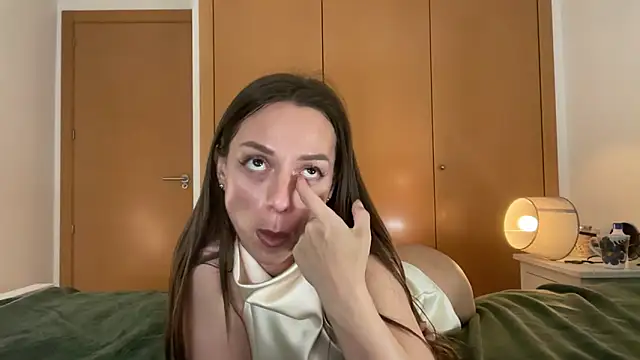 Snapshot of SweetTits26 chatting on 05-08-26, 11:32 SweetTits26 online show from 05-08-26, 11:32