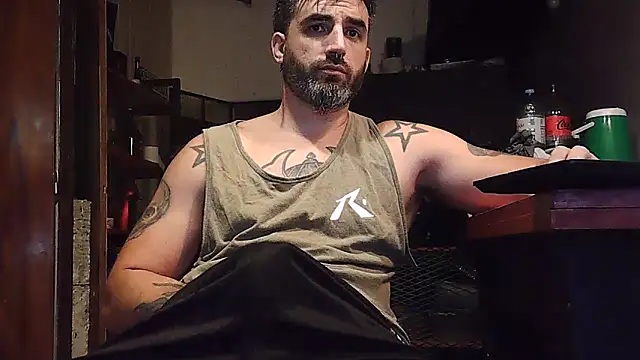 Snapshot of ozzypsico13 chatting on 03-02-25, 08:18 ozzypsico13 online show from 03-02-25, 08:18