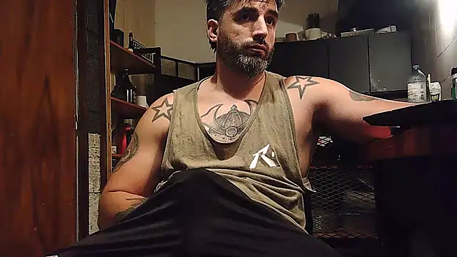 Snapshot of ozzypsico13 chatting on 03-03-25, 02:26 ozzypsico13 online show from 03-03-25, 02:26